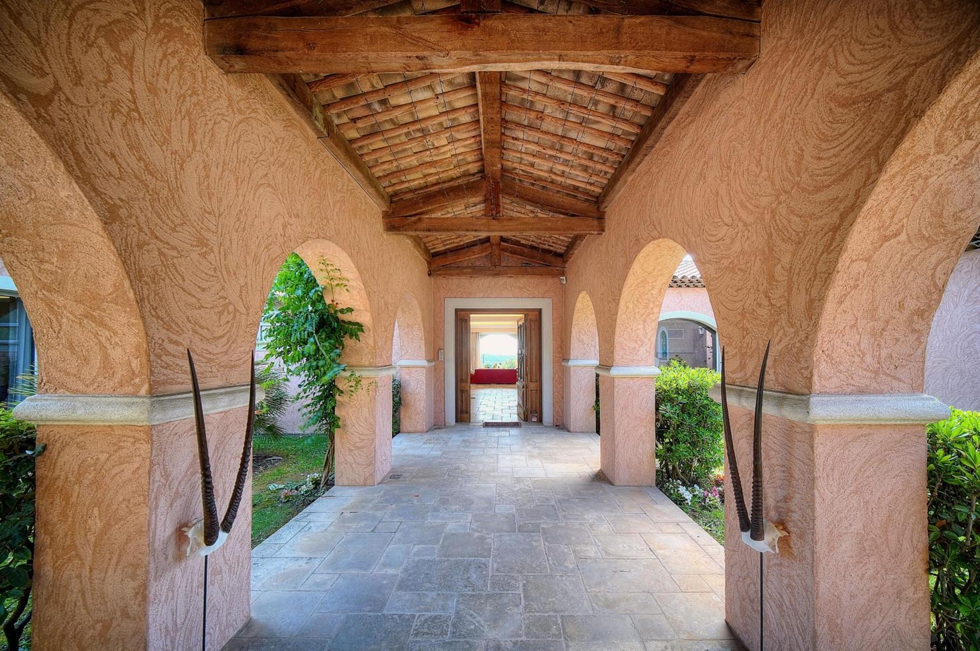 Suites de Prestige JACUZZI SAUNA HAMMAM PISCINE Mougins Cannes Grasse Eksteriør billede