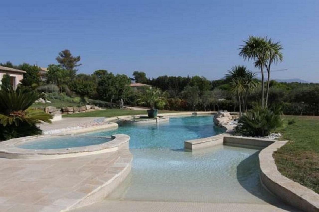 Suites de Prestige JACUZZI SAUNA HAMMAM PISCINE Mougins Cannes Grasse Eksteriør billede